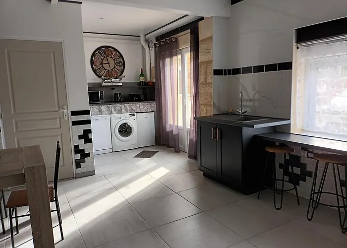 Le Des 4 Saisons Dom wakacyjny Blasimon